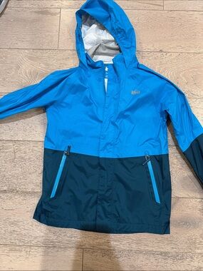 REI youth wind jacket / rain coat